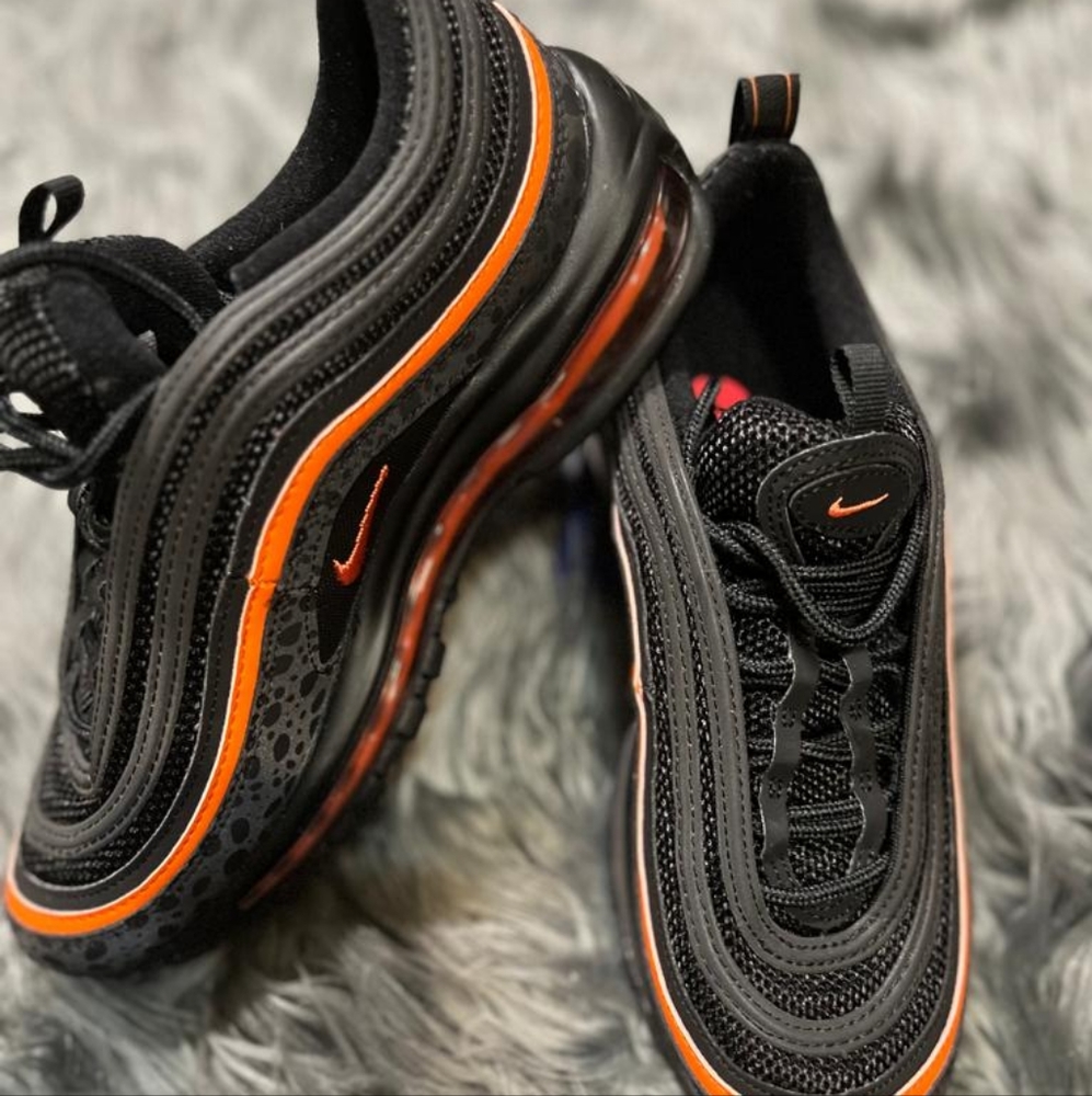 Nike shoes